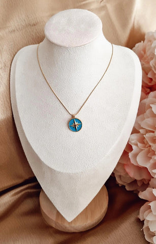 Collier en acier inoxydable pendentif bleu et étoile