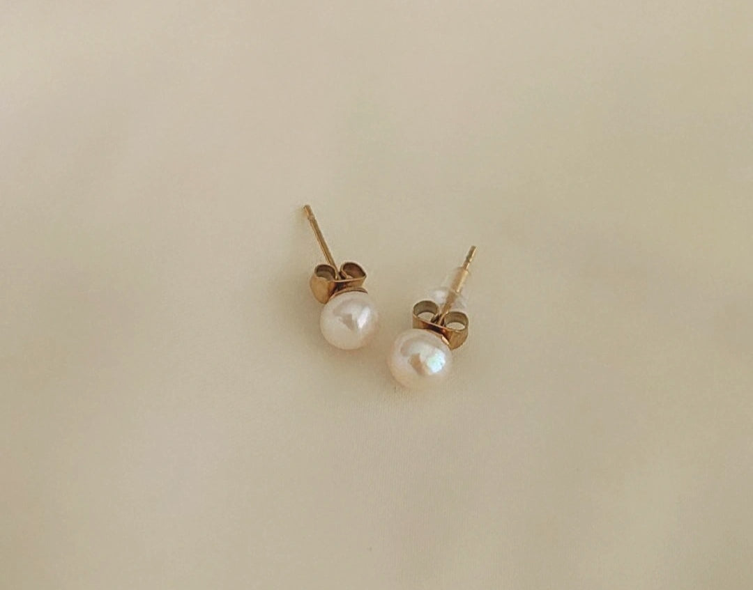 Boucles d'oreilles en acier inoxydable perle blanche nacrée