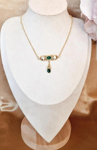 Collier pendentifs beldi pierres vertes
