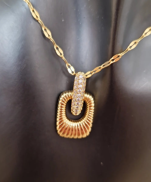 Ensemble en acier inoxydable Collier + boucles d'oreilles striés et strass