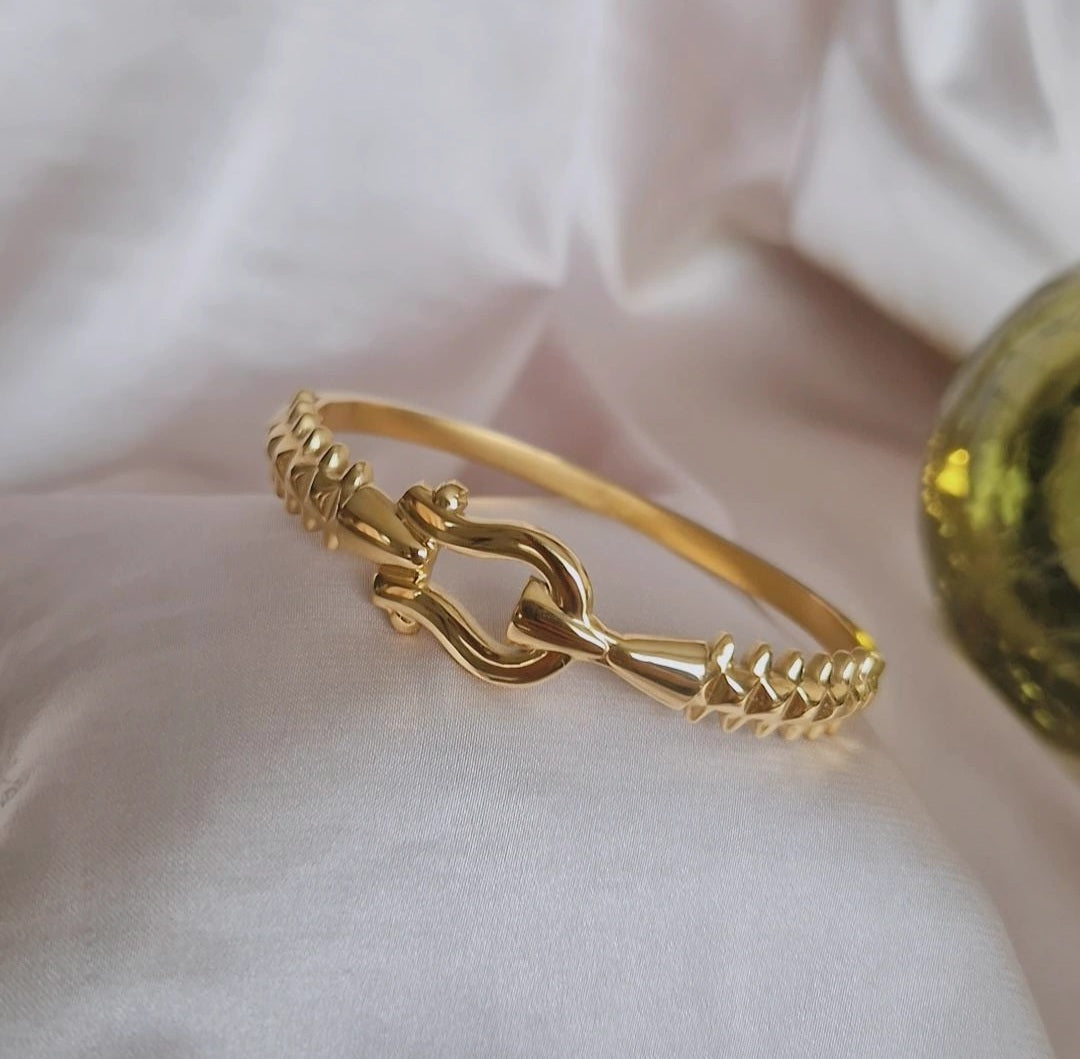 Bracelet jonc en acier inoxydable boucle et pics