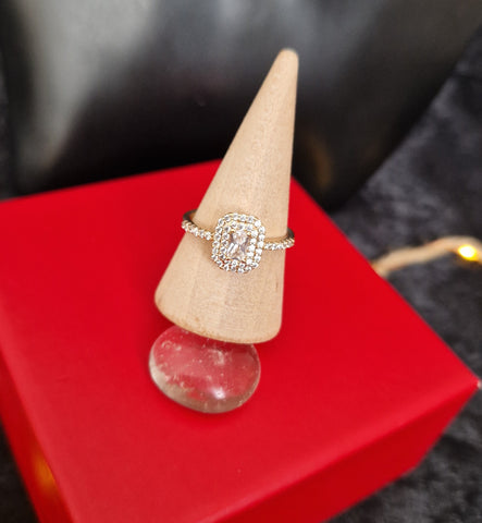 Bague en acier inoxydable solitaire carré et strass