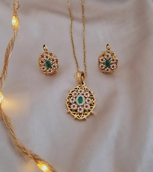 Ensemble Collier + boucles d'oreilles assorties en acier inoxydable beldi