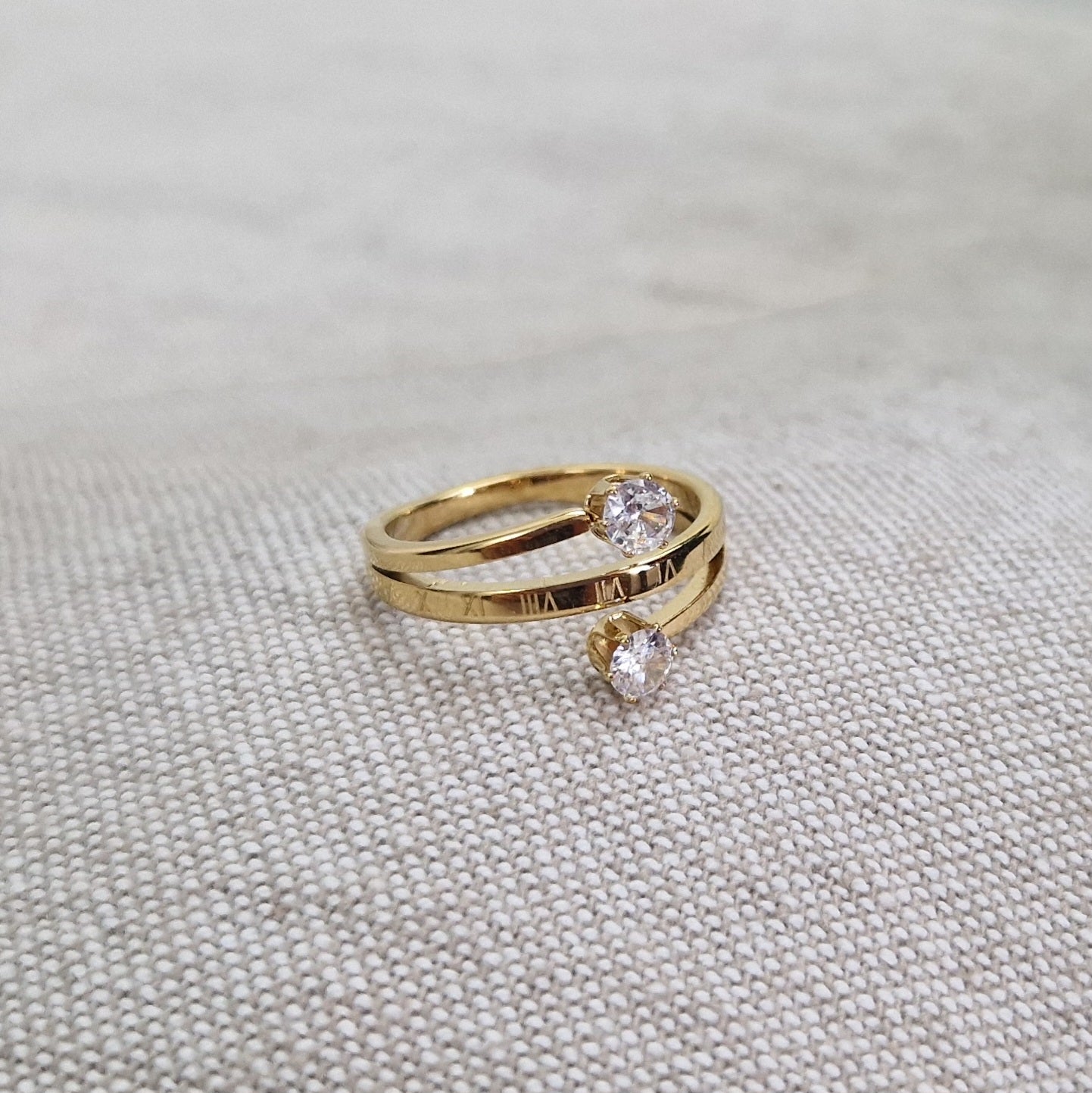 Bague en acier inoxydable double lignes et 2 cristaux