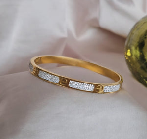 Bracelet jonc en acier inoxydable et strass