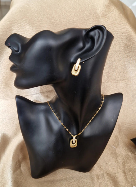 Ensemble en acier inoxydable Collier + boucles d'oreilles striés et strass