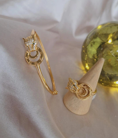 Ensemble bracelet jonc + bague assortis Jaguar et strass en plaqué or