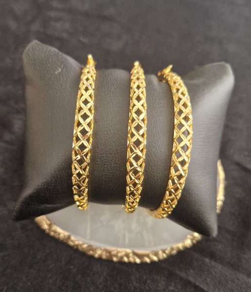 Bracelet jonc en acier inoxydable maille ajourée (vendu à l'unité)