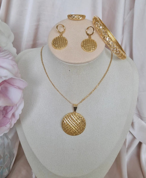 Ensemble Collier + jonc + bague + boucles d'oreilles assorties en acier inoxydable rond ajouré
