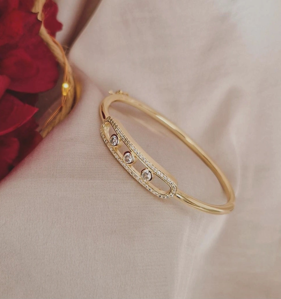 Bracelet jonc ovale et strass (vendu à l'unité)