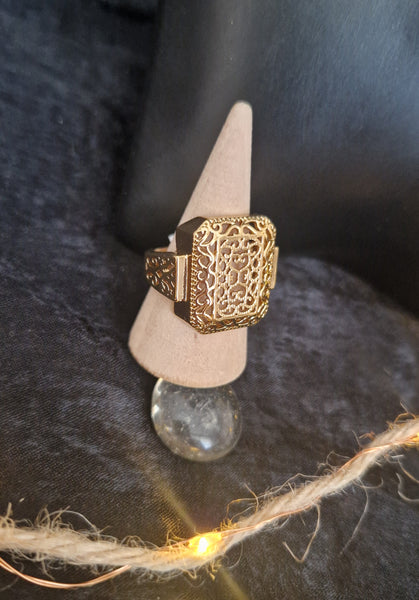 Ensemble Collier + bague + boucles d'oreilles assorties ajourées