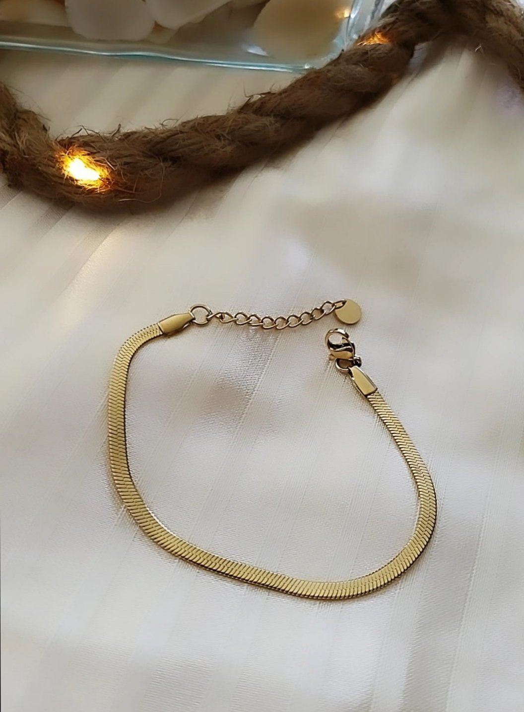 Bracelet en acier inoxydable maille plate – La boutique des Bijoux de Li'Yo